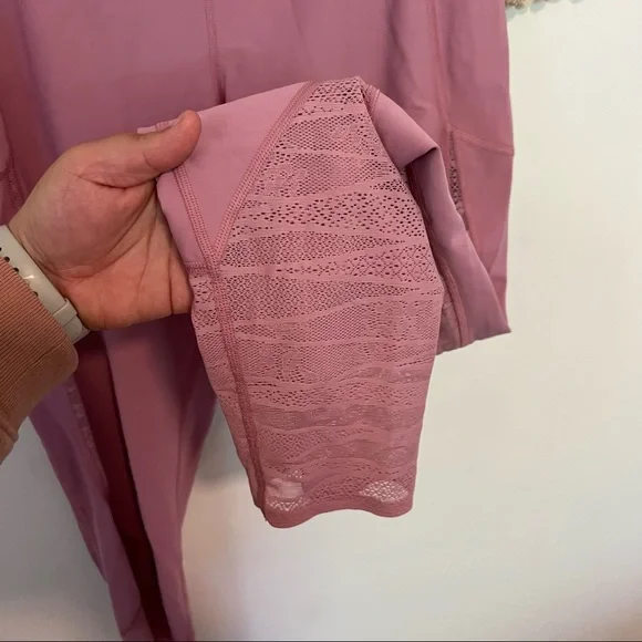 Victoria’s Secret | pink sport total knockout lace side leggings size XL - Picture 10 of 11